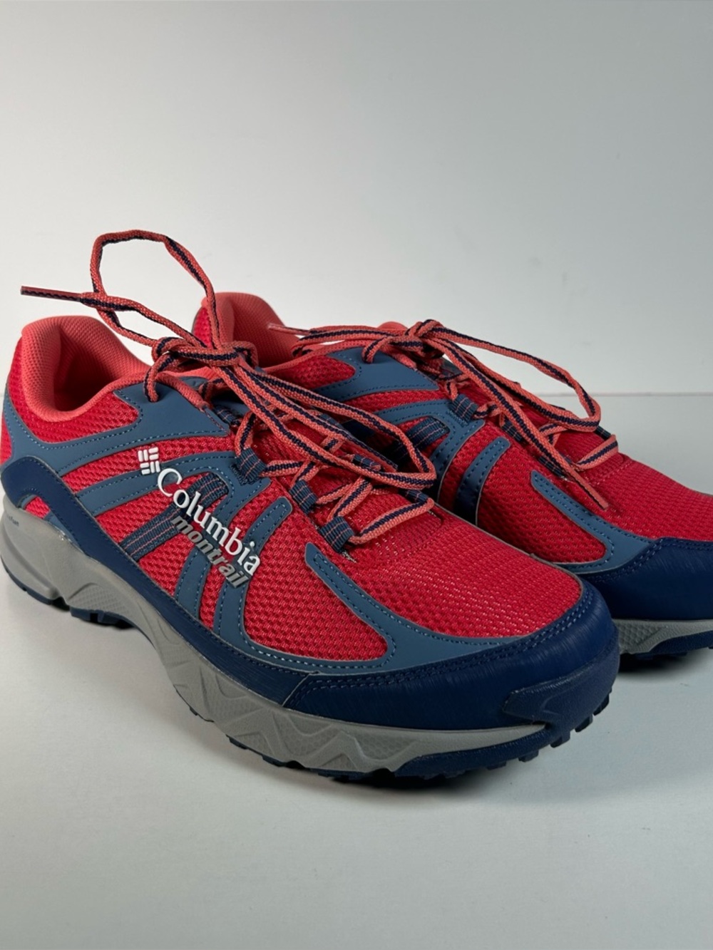 COLUMBIA Bighorn Canyon Sneakers Womens Size 10 Trail Running Shoe Fluid Foam